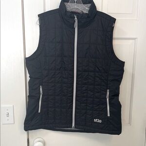 NWT - Stio Black Quilted Vest with Gray Accents - Women’s XL